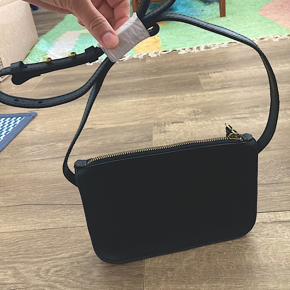 Madewell Simple Crossbody Bag black leather NWT